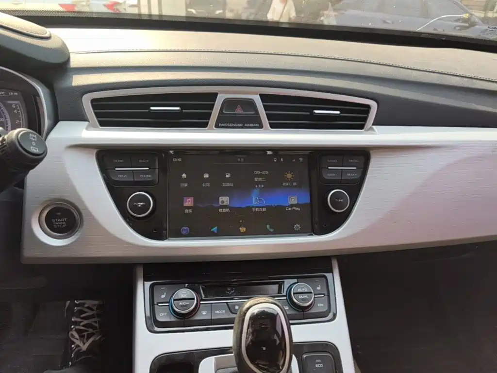 Geely Boyue — миниатюра 18