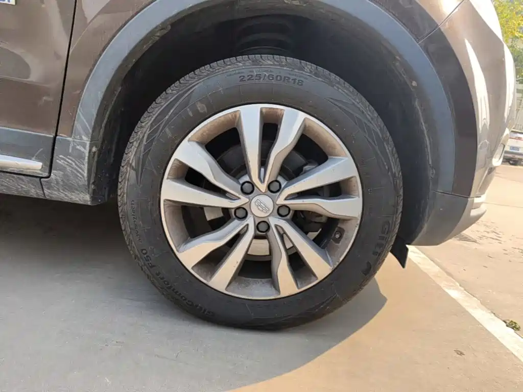 Geely Boyue — миниатюра 12