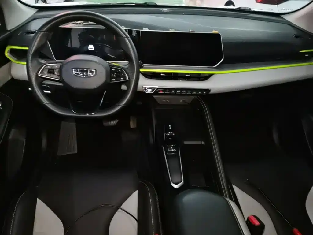 Geely Binyue — миниатюра 10