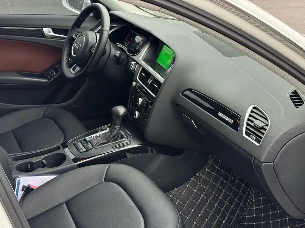 Audi A4L — миниатюра 10