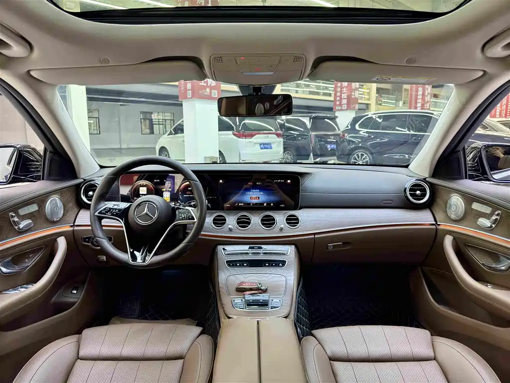 MERCEDES-BENZ E CLASS