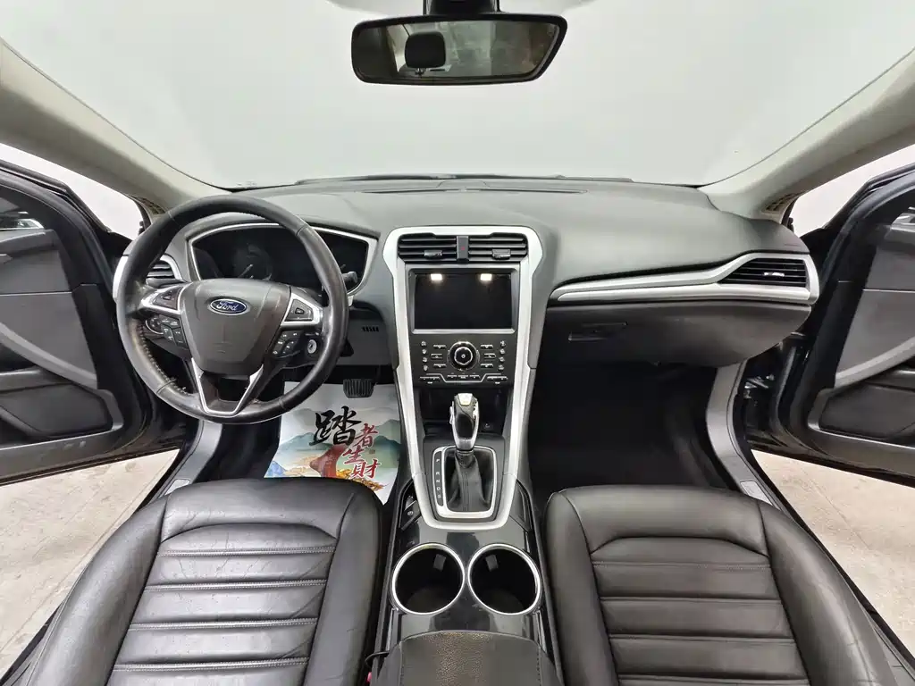 Ford Mondeo — миниатюра 9