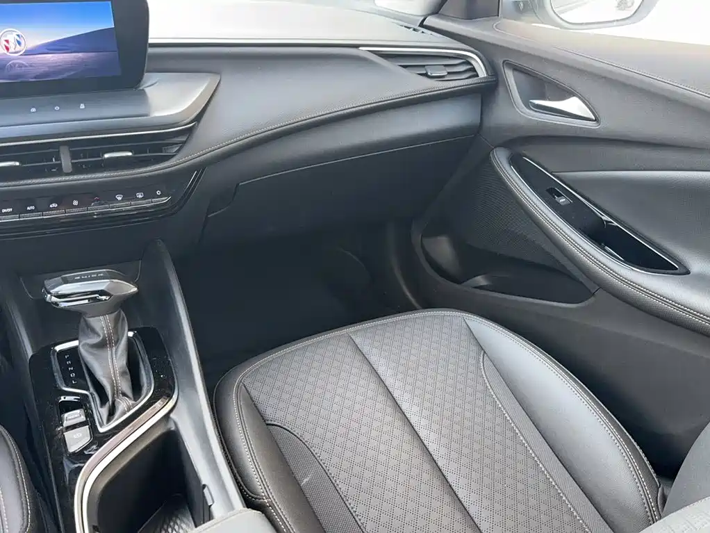 Buick Verano — миниатюра 13
