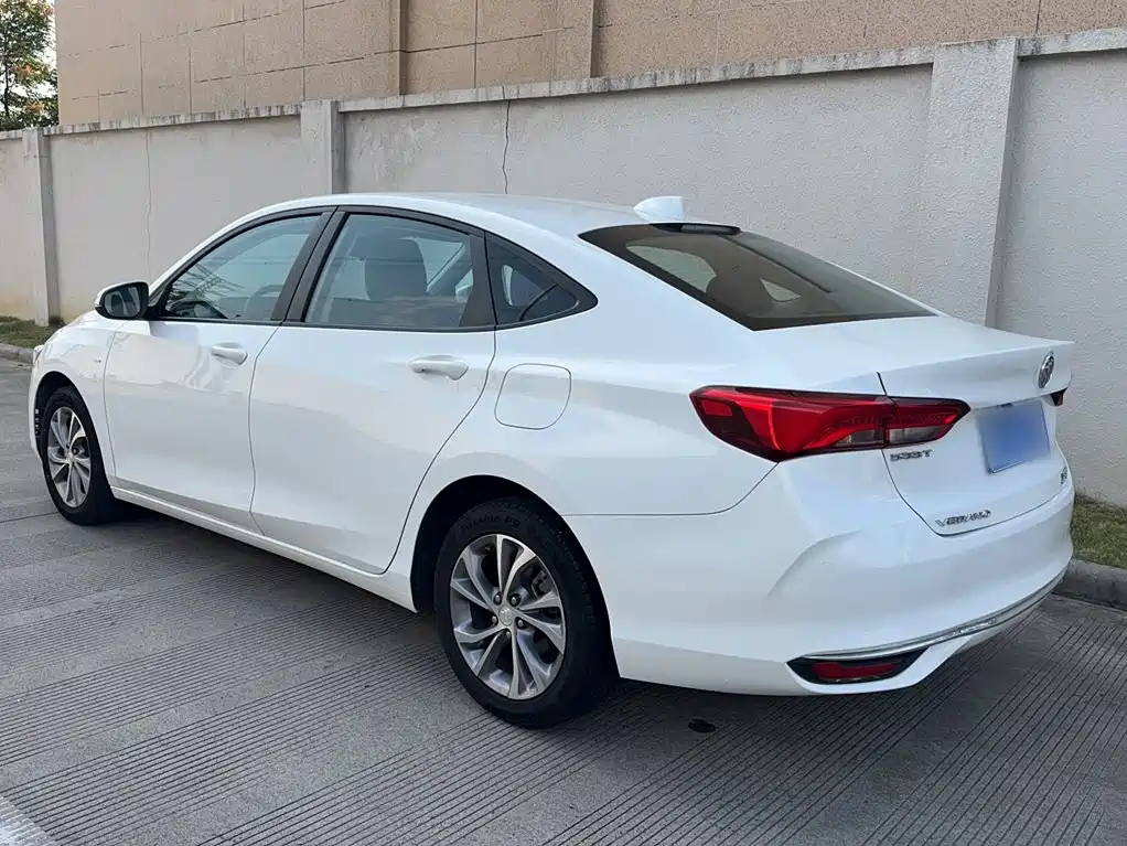 Buick Verano — миниатюра 9