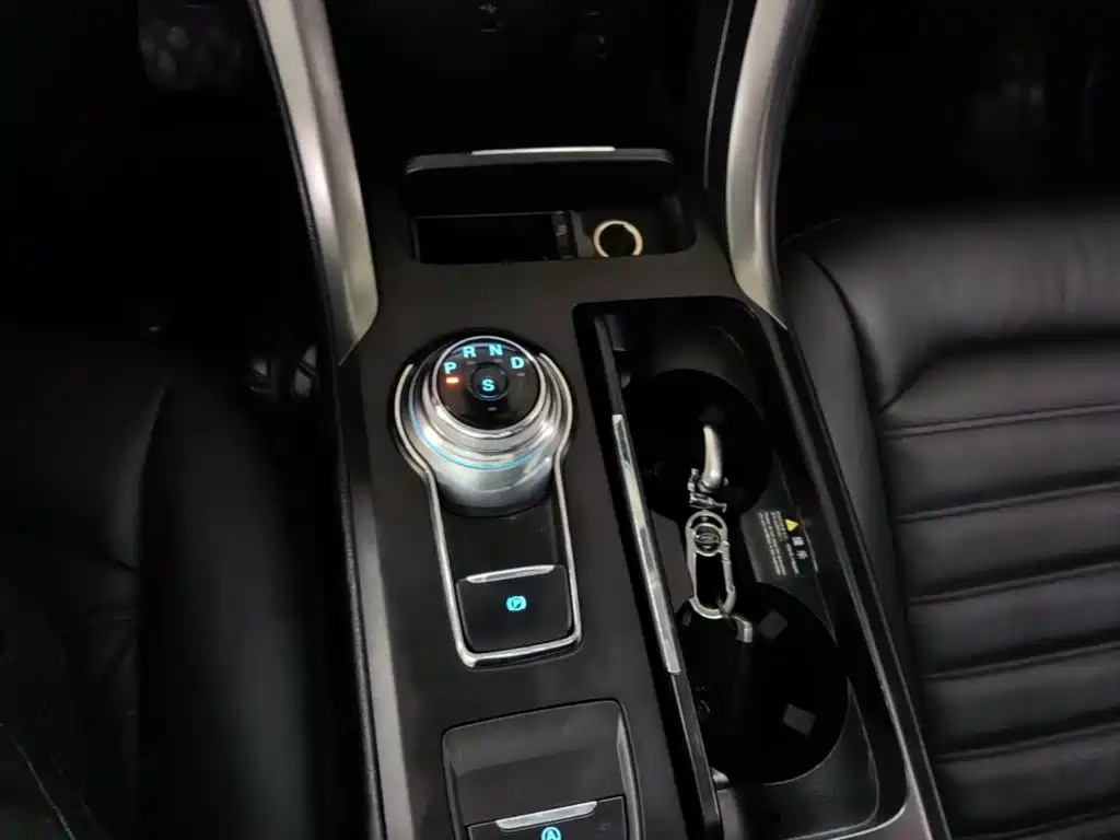 Ford Mondeo — миниатюра 14
