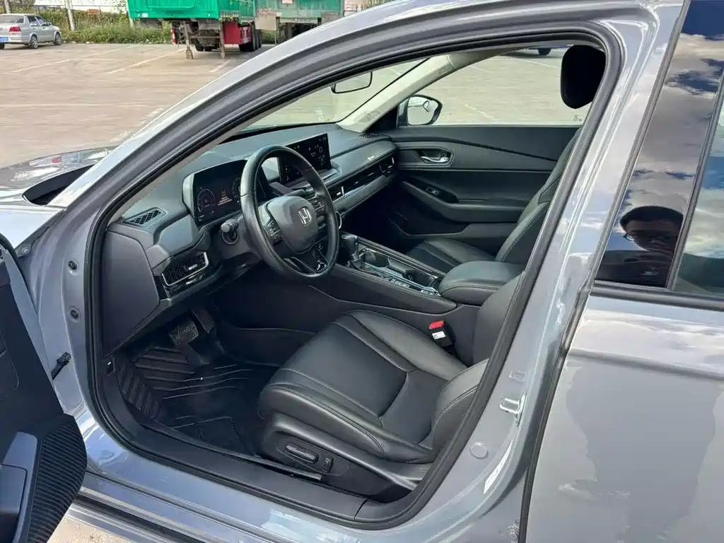 Honda Inspire — миниатюра 3