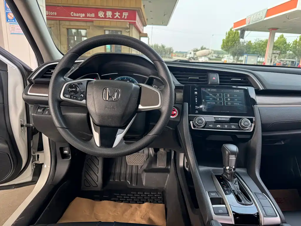 Honda Civic — миниатюра 13