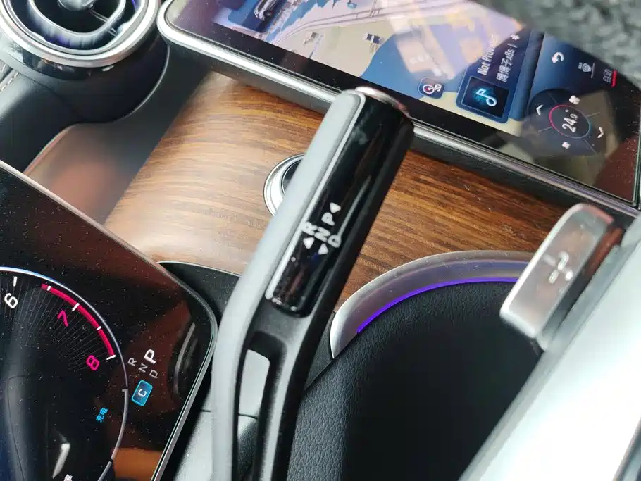 Mercedes-Benz GLC — миниатюра 16