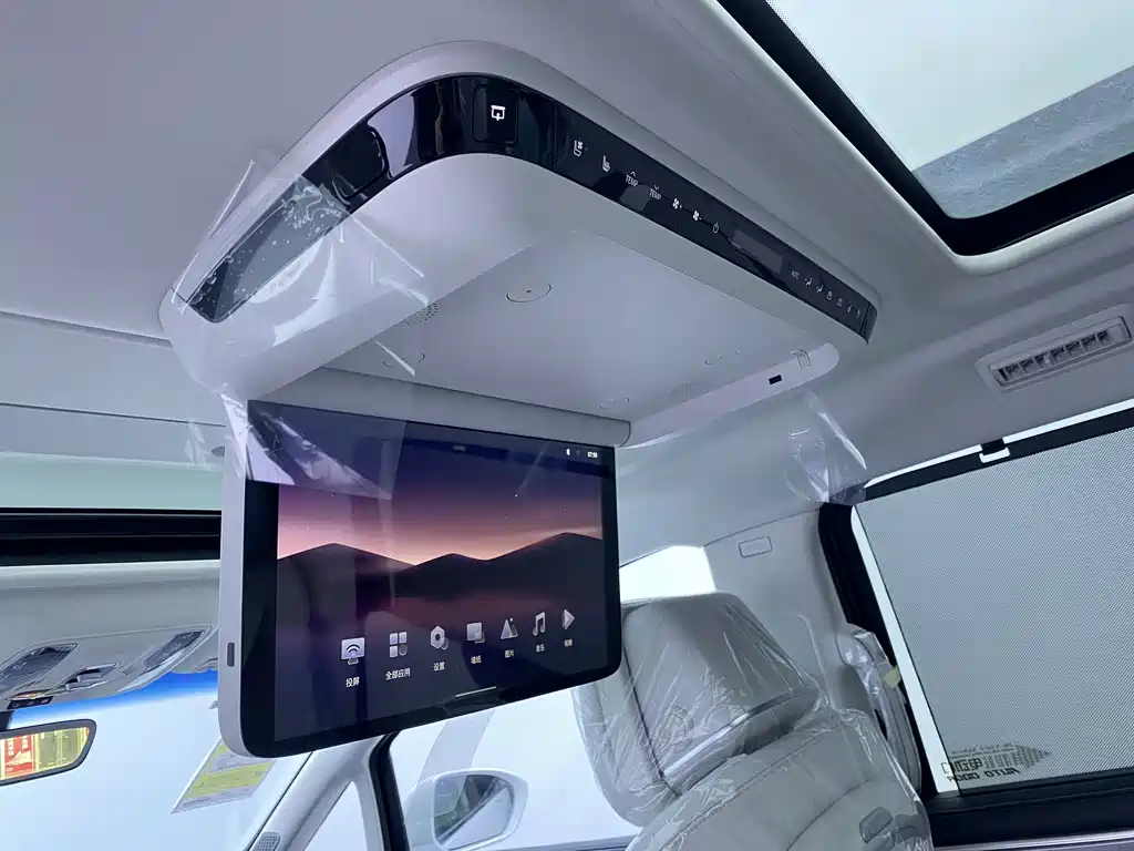 BUICK GL8 NEW ENERGY