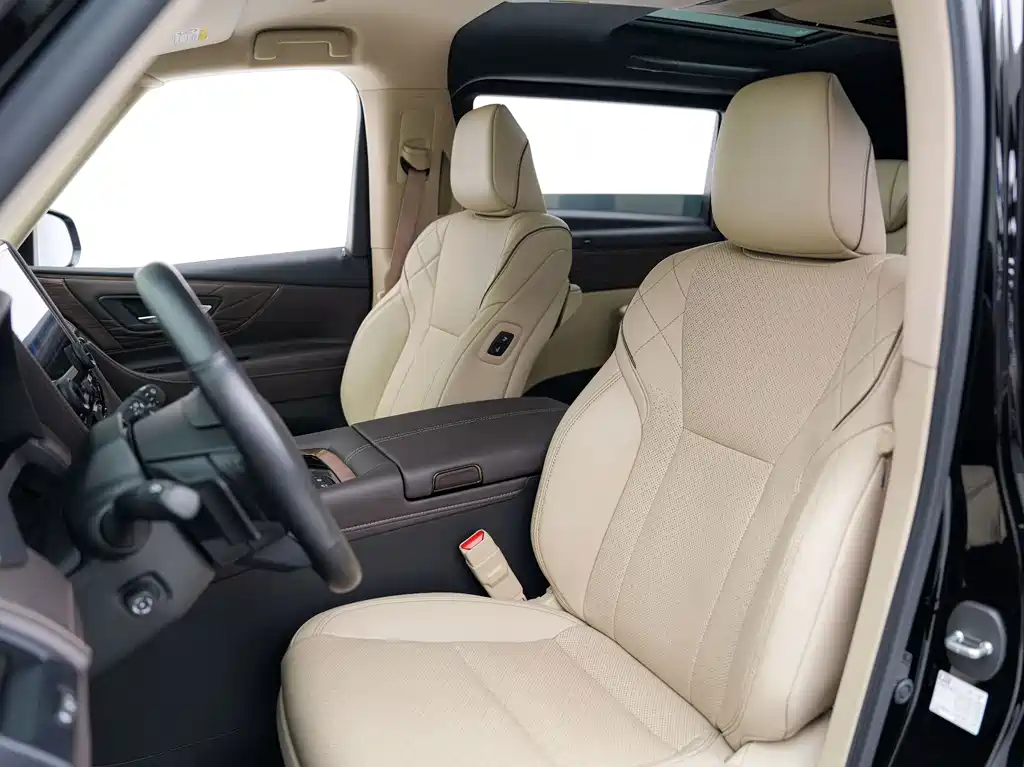 Toyota Alphard — миниатюра 10
