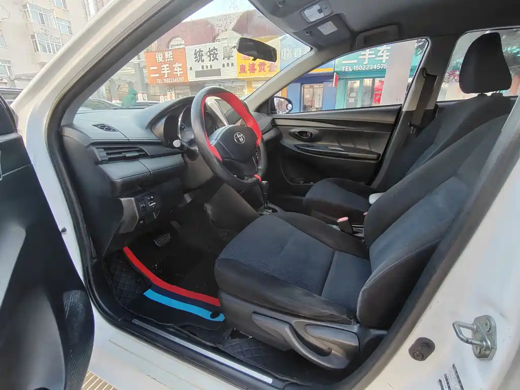 TOYOTA YARIS L ZHIXUAN