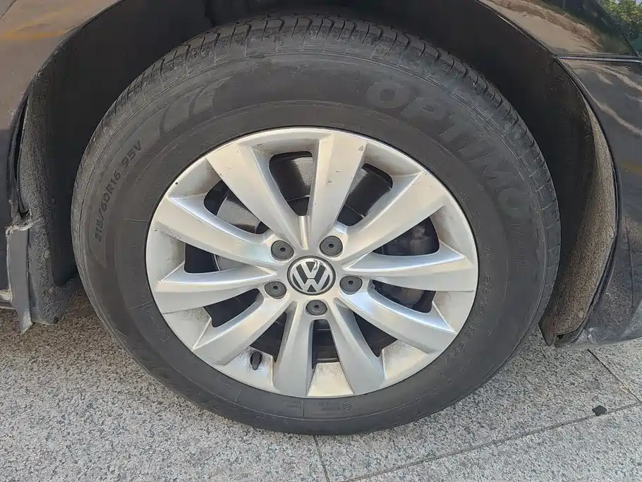 Volkswagen Passat — миниатюра 6