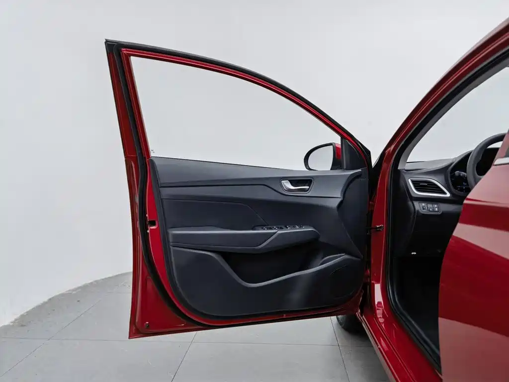 Hyundai Verna — миниатюра 8