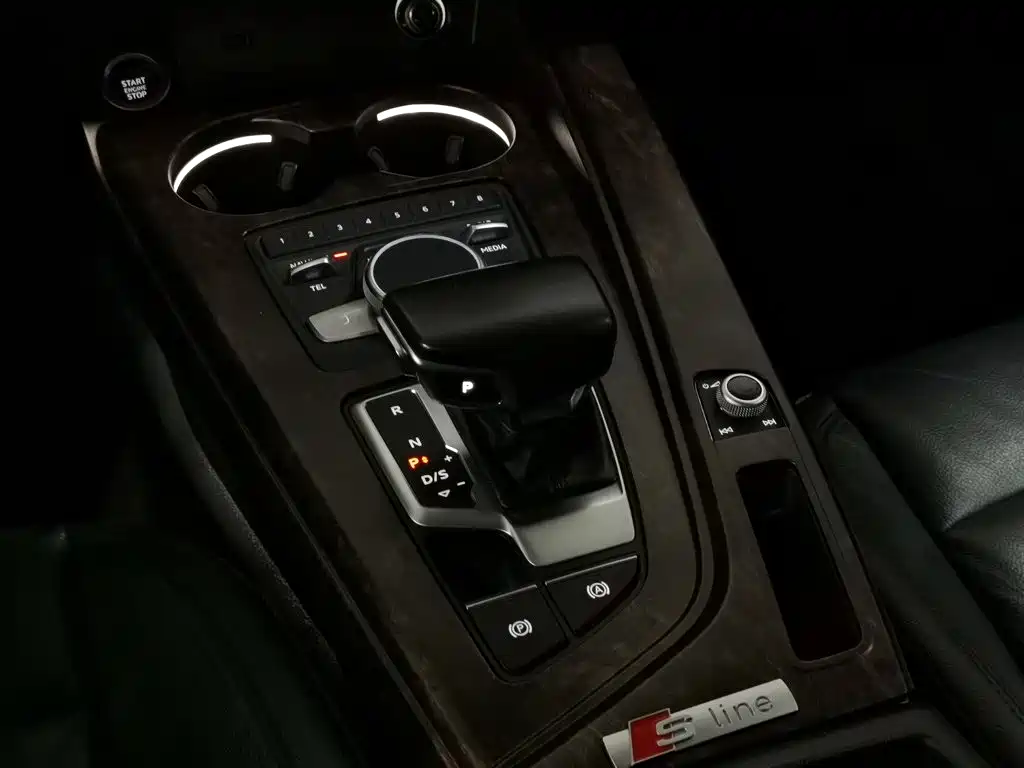 Audi A4L — миниатюра 13