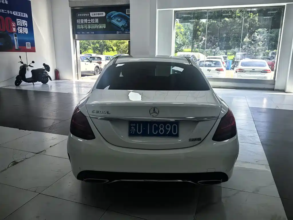 Mercedes-Benz C-Class — миниатюра 8