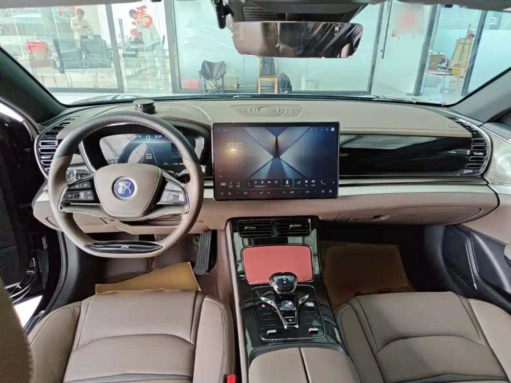 BYD Han — миниатюра 10