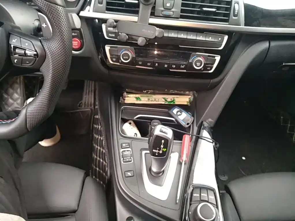 BMW 3 Series — миниатюра 14