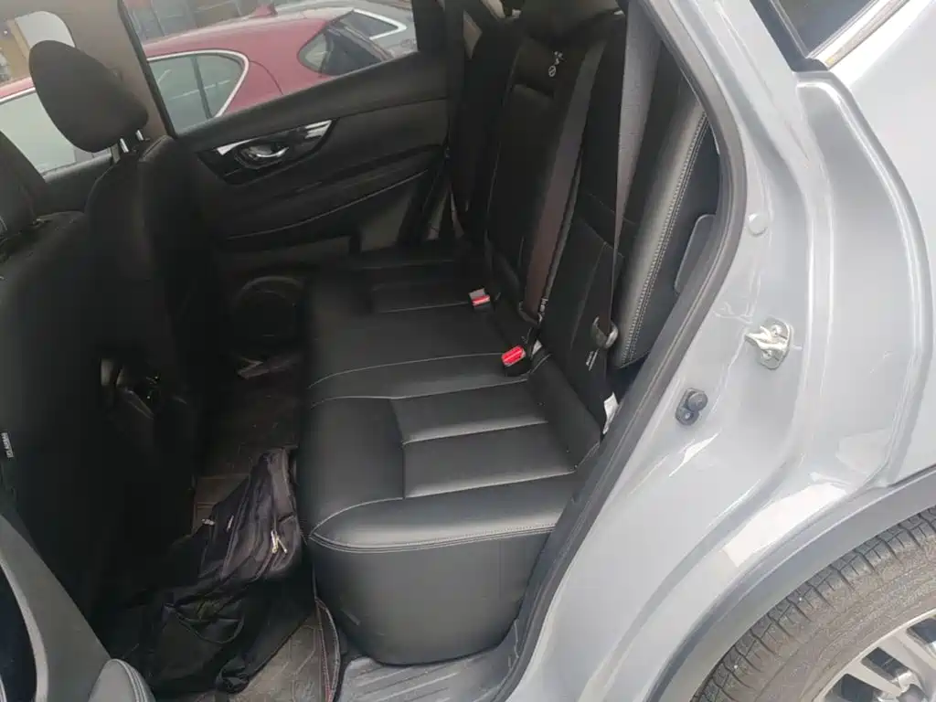 Nissan X-Trail — миниатюра 17