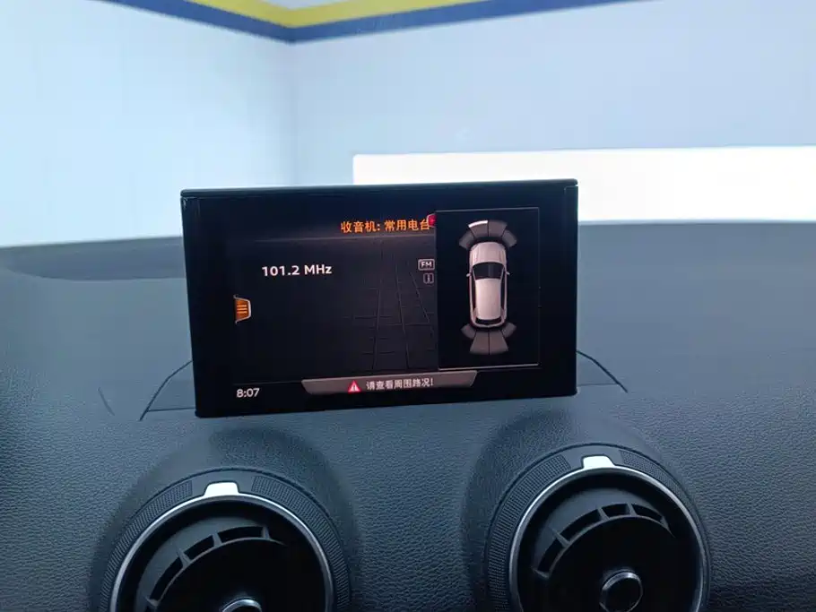 Audi Q2L — миниатюра 13
