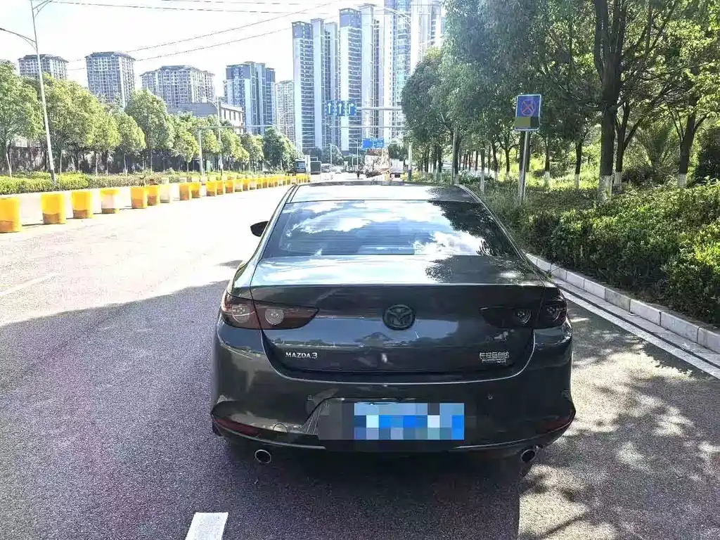 Mazda 3 Axela — миниатюра 8