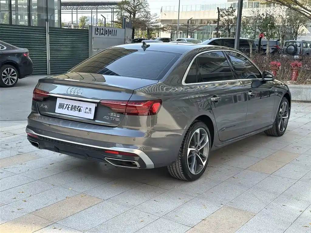 AUDI A4L