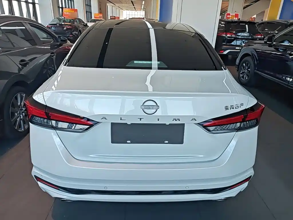 Nissan Teana — миниатюра 6