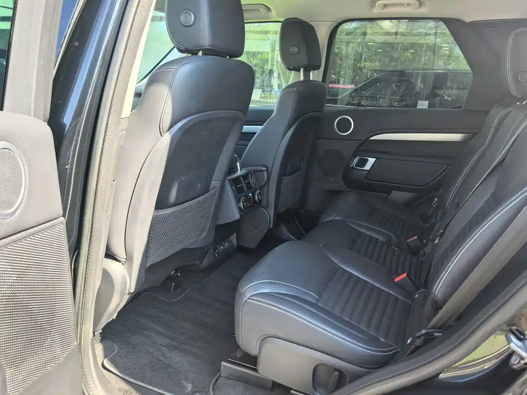 Land Rover Discovery — миниатюра 10