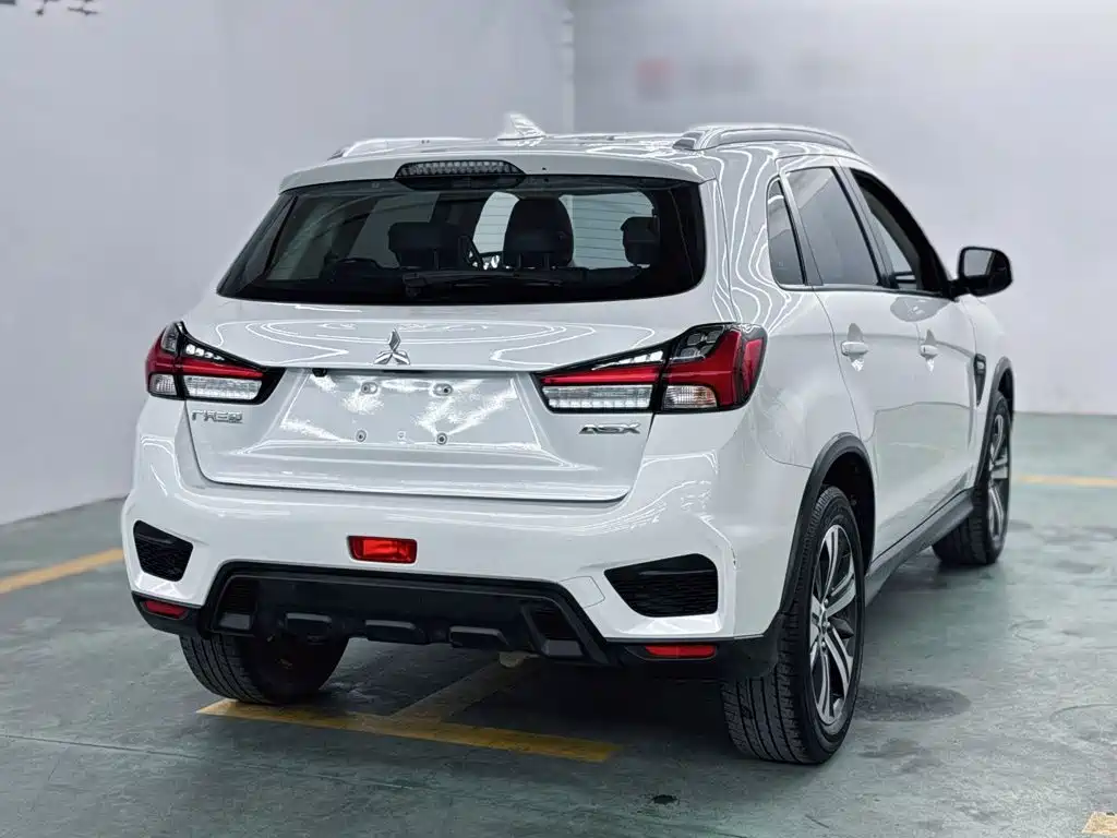 Mitsubishi ASX — миниатюра 9