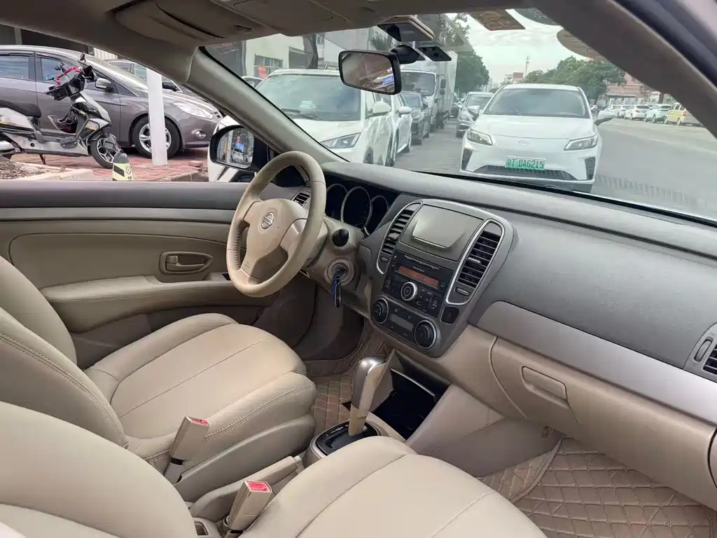 Nissan Sylphy 2016 1.6XE AT Comfort