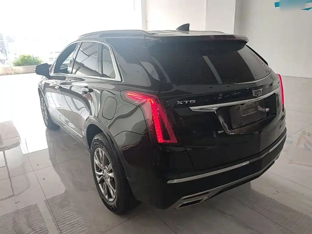 Cadillac XT5 — миниатюра 5