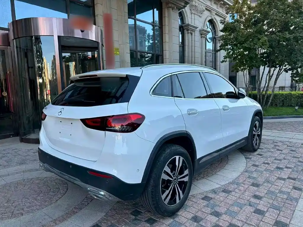 Mercedes-Benz GLA — миниатюра 17