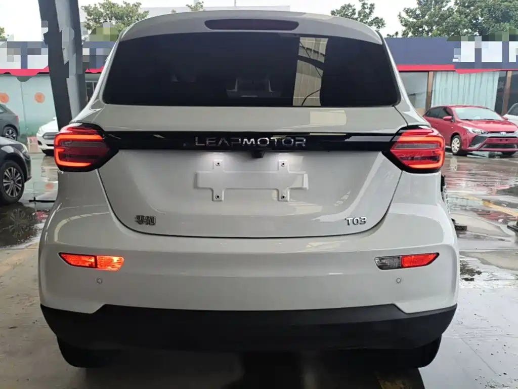 Leapmotor Leapmotor T03 — миниатюра 6