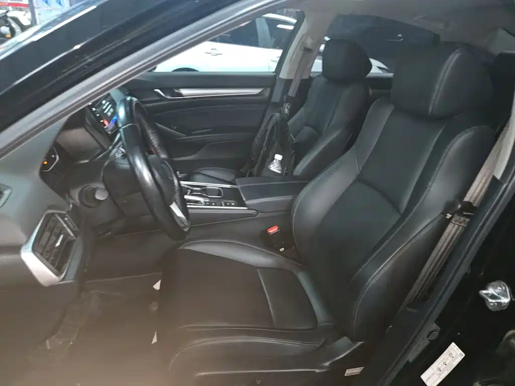 Honda Accord — миниатюра 15