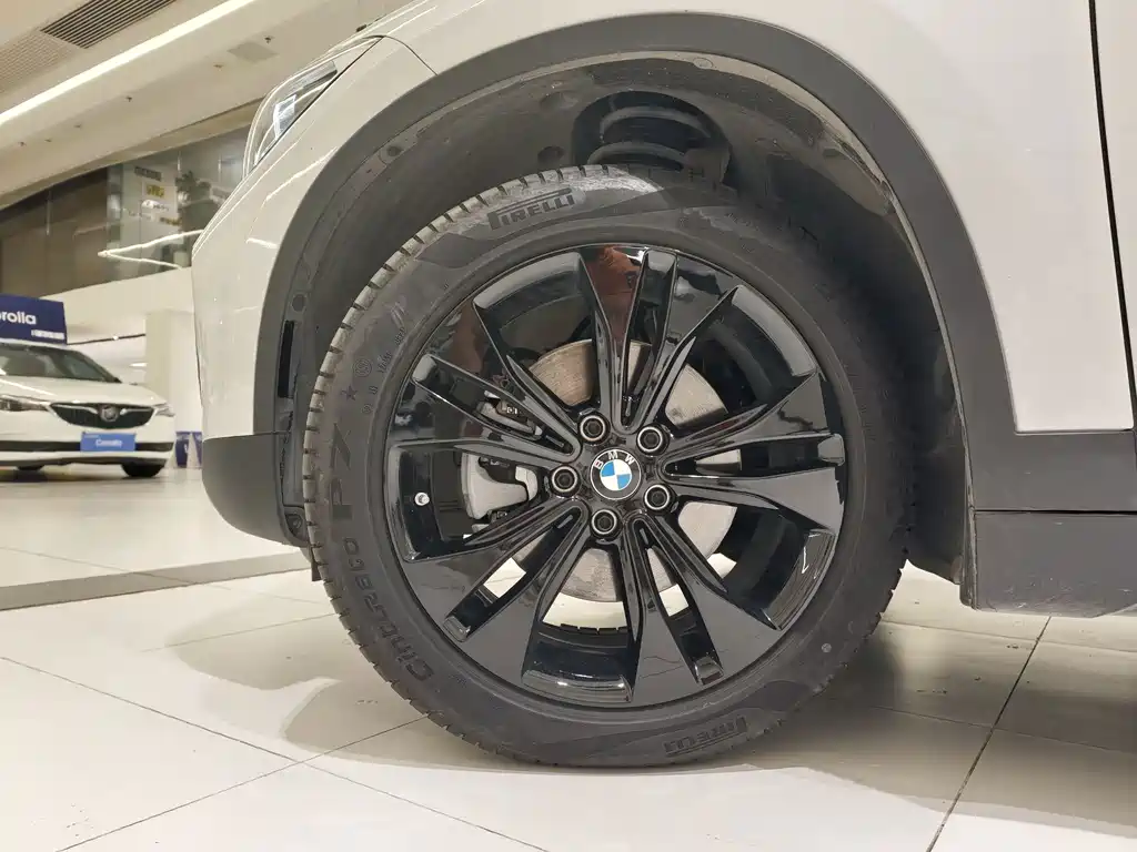 BMW X1 — миниатюра 13