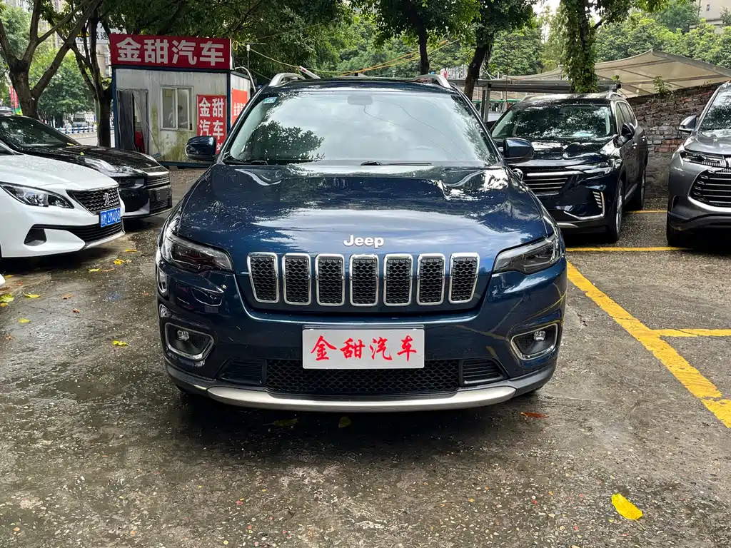 Jeep Cherokee — миниатюра 2