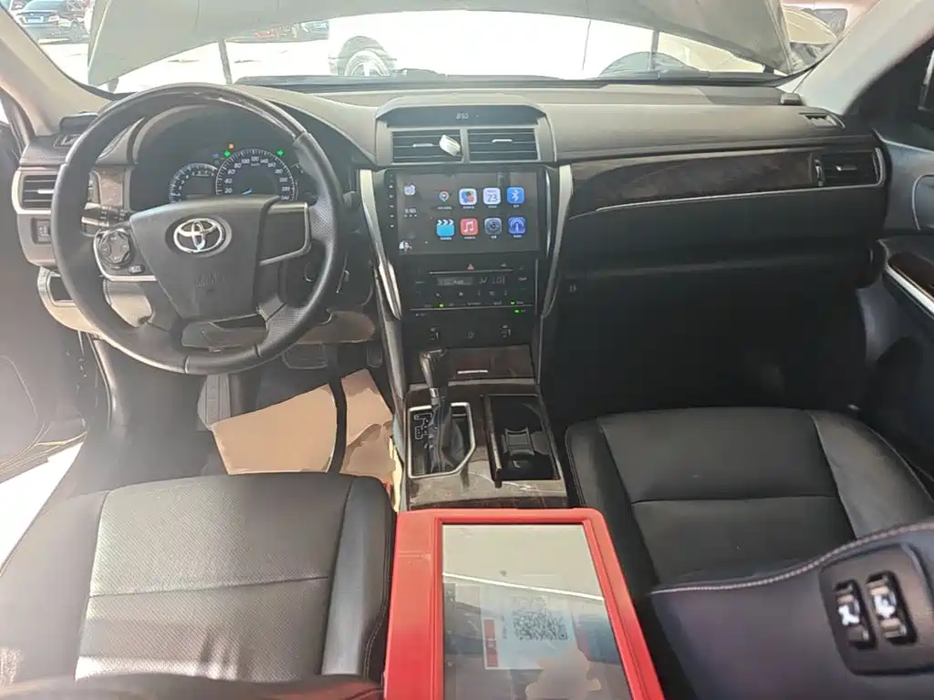 Toyota Camry — миниатюра 10