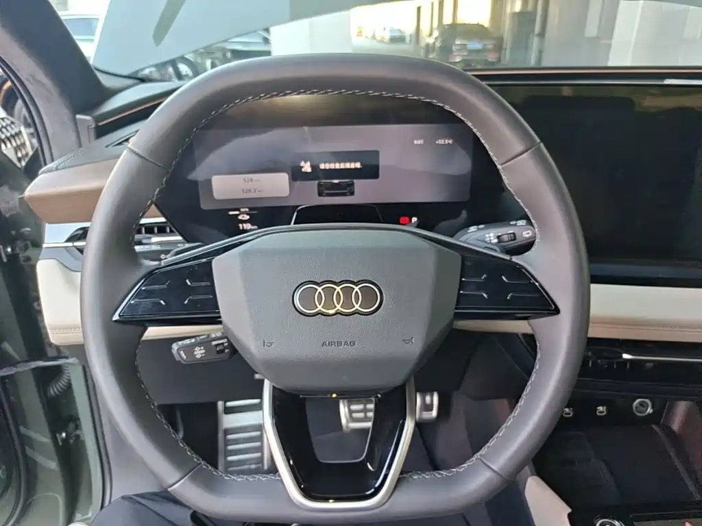 Audi AudiQ6L e-tron — миниатюра 11