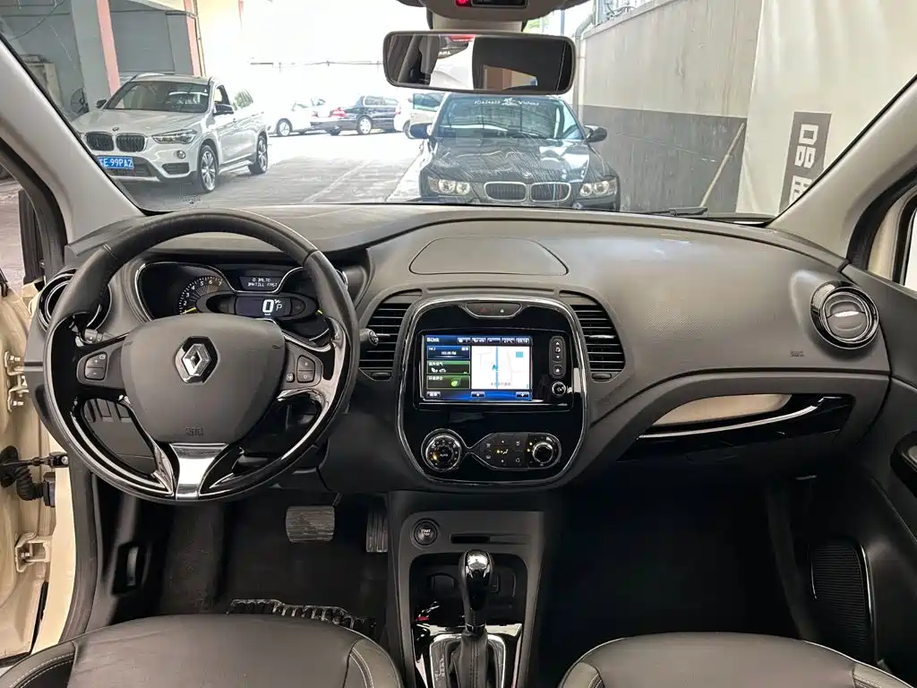 Renault Captur — миниатюра 8