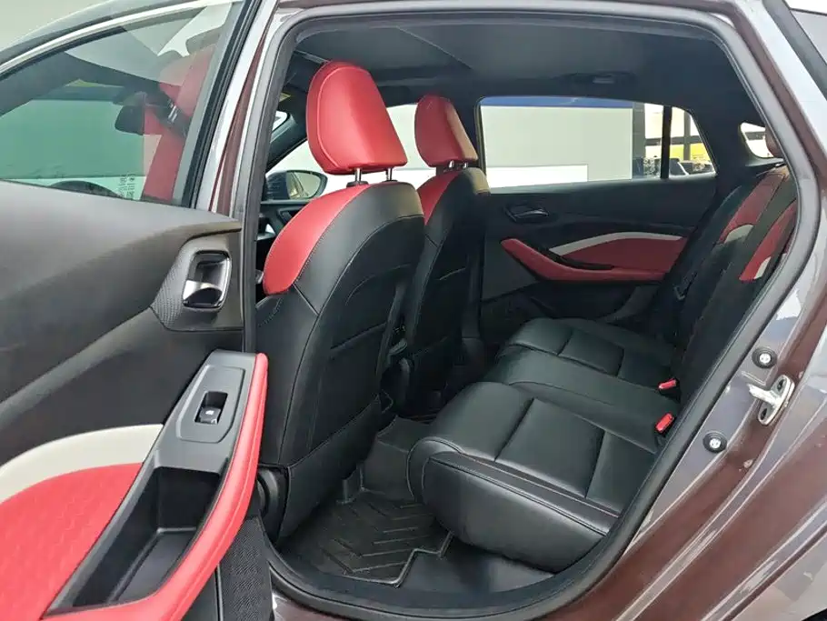 MG MG5 — миниатюра 11
