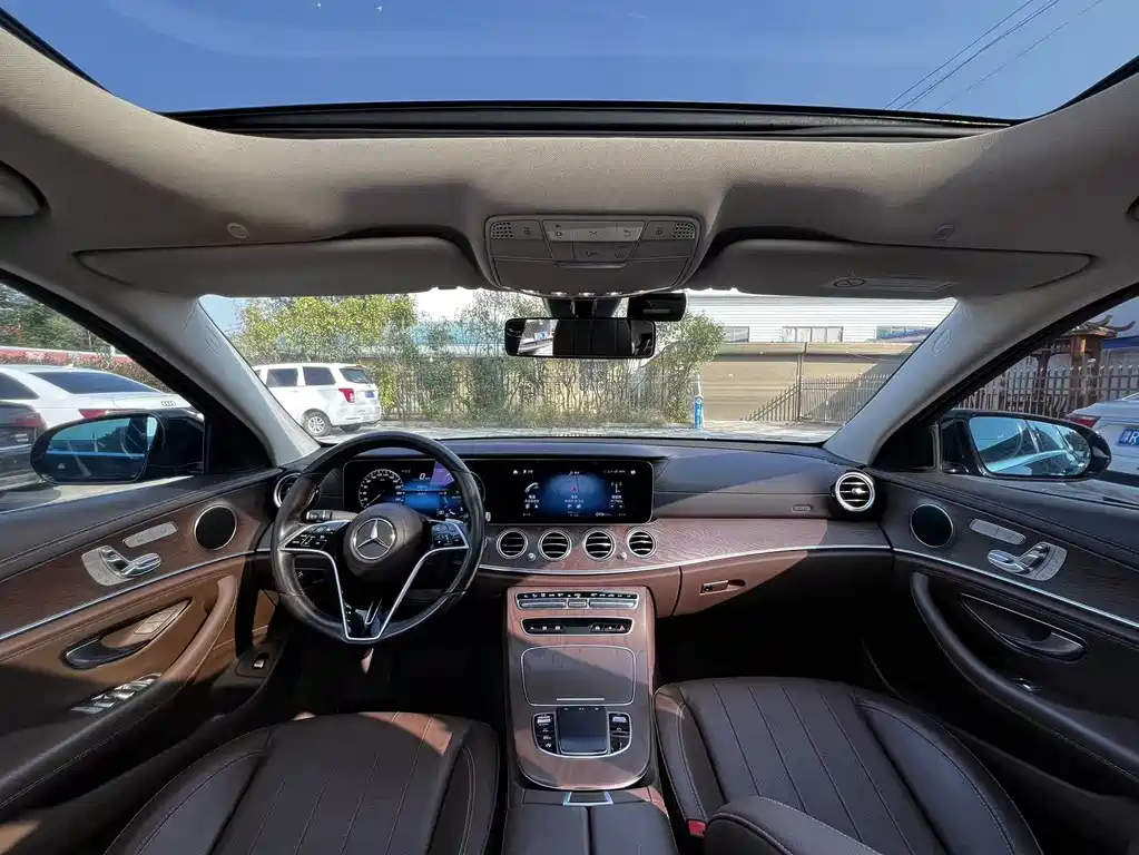 Mercedes-Benz E-Class E 2022 E 300 L Fashion