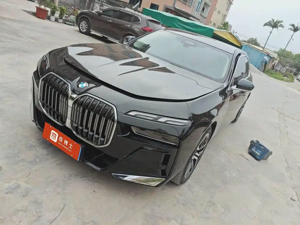 BMW 7 Series 2024