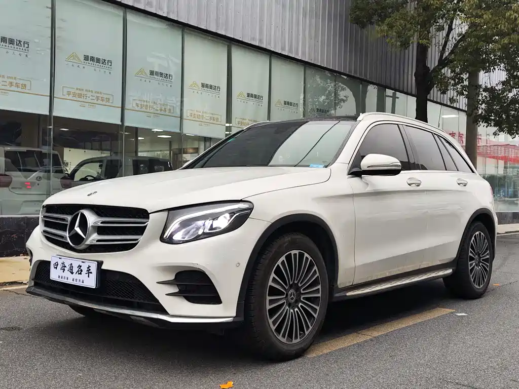 MERCEDES-BENZ GLC