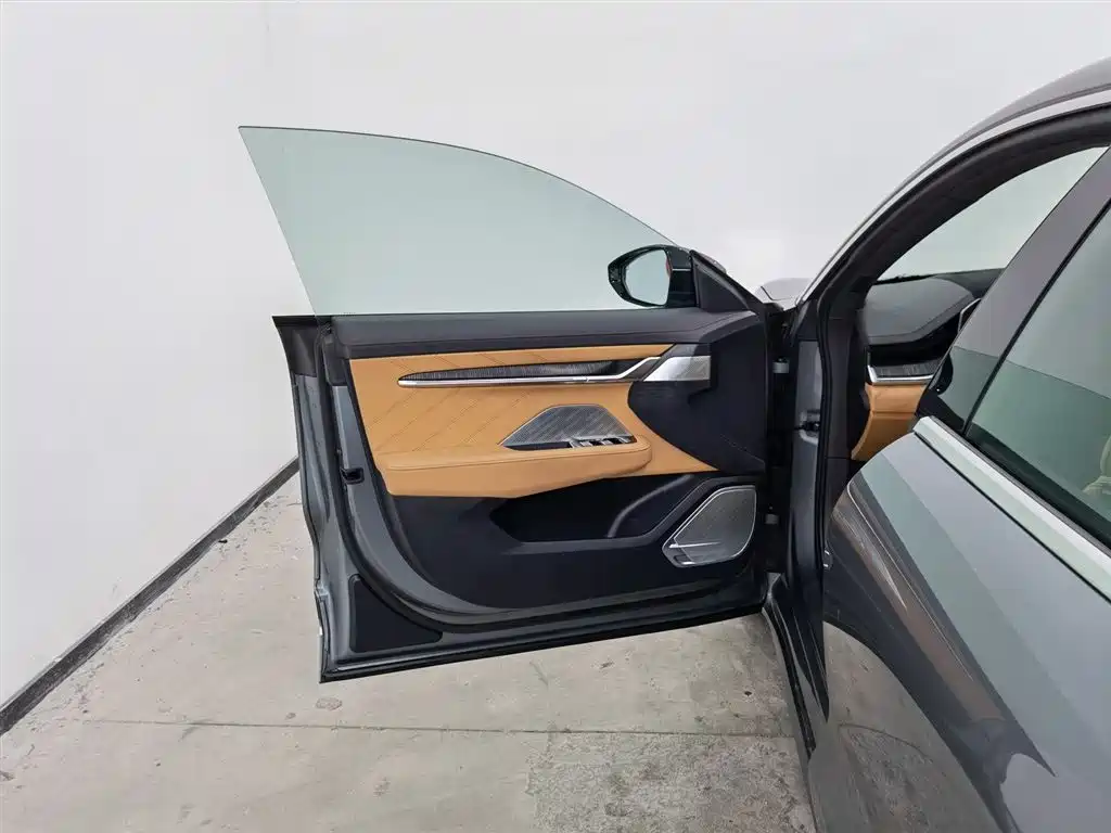 ZEEKR EXTREME KRYPTON 001