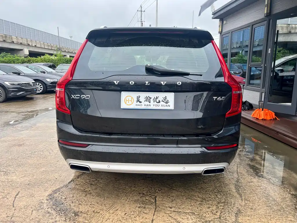 Volvo XC90 — миниатюра 8