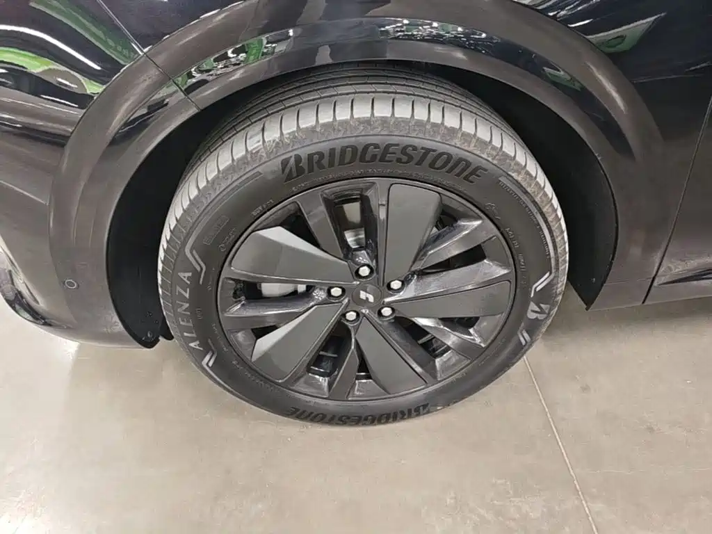 Li Auto Li L6 — миниатюра 23