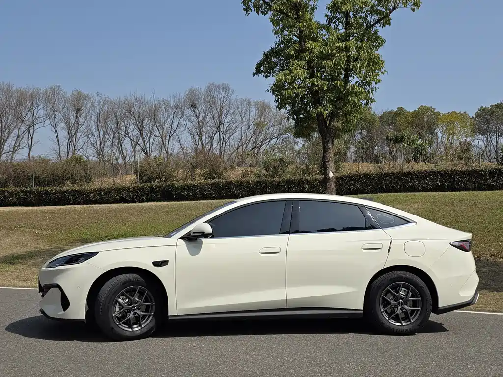 BYD SEAL 06 NEW ENERGY