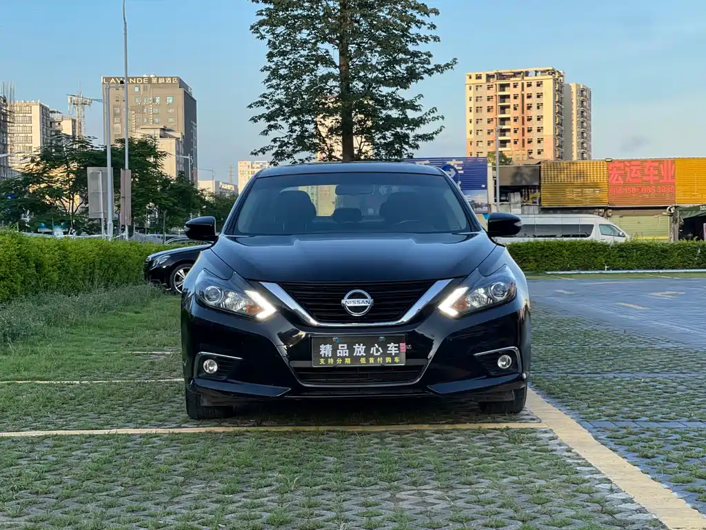 NISSAN TEANA