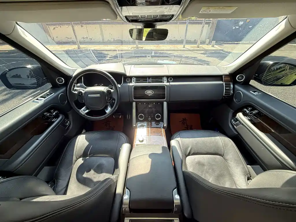 Land Rover Range Rover — миниатюра 6