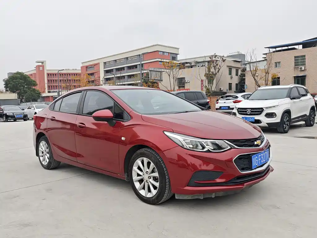 CHEVROLET CRUZE