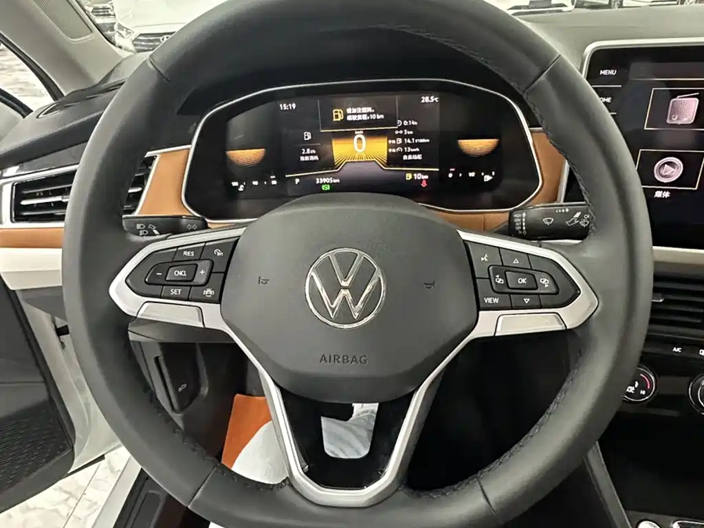 Volkswagen Bora — миниатюра 14